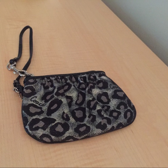 Two Coach wristlets - Picture 3 of 3